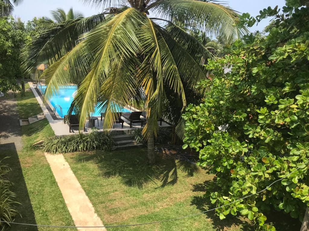 Star Holiday Resort Hikkaduwa Esterno foto