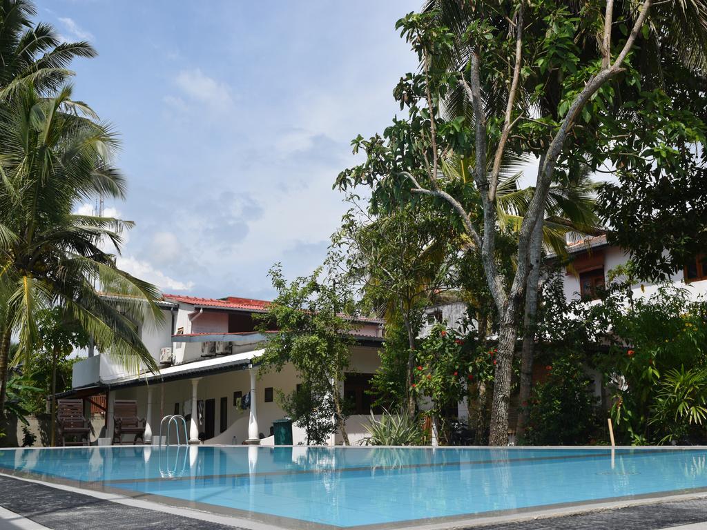 Star Holiday Resort Hikkaduwa Esterno foto