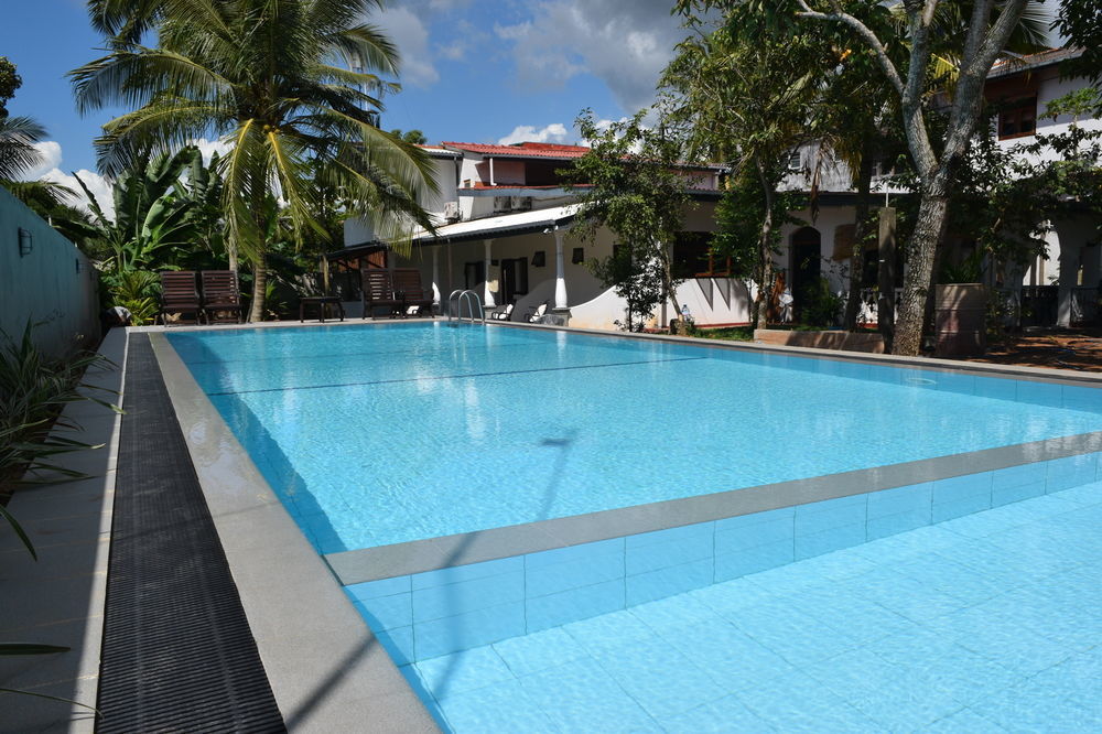 Star Holiday Resort Hikkaduwa Esterno foto