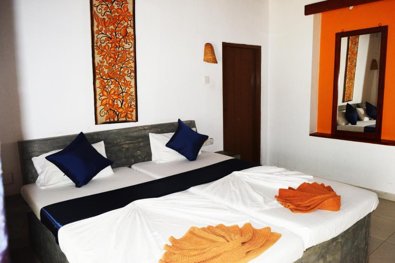 Star Holiday Resort Hikkaduwa Esterno foto